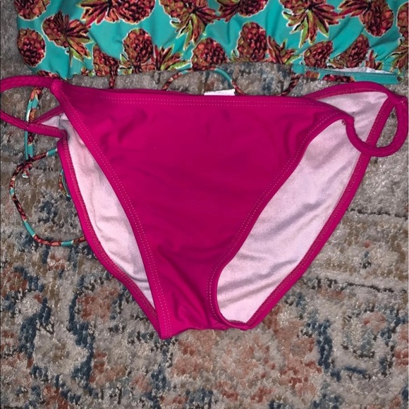 Bikini - Picture 4 of 8